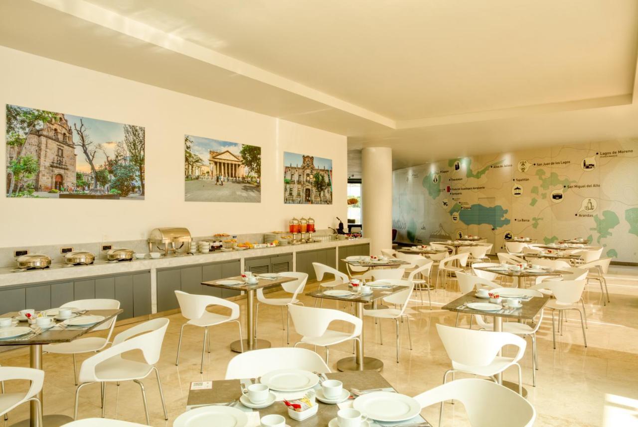 Fiesta Inn Guadalajara Aeropuerto Las Pintas Eksteriør billede