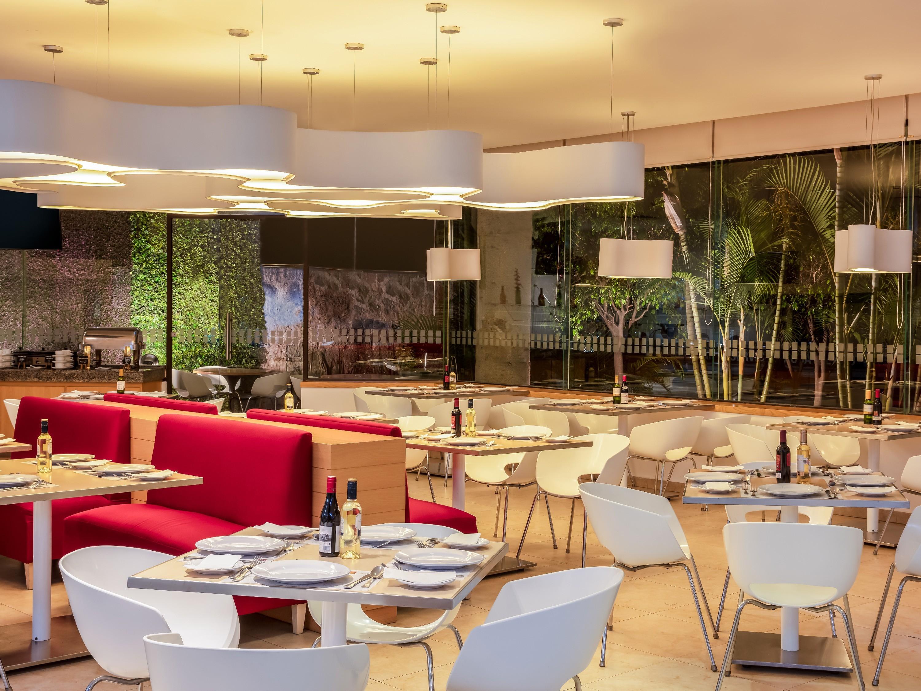 Fiesta Inn Guadalajara Aeropuerto Las Pintas Eksteriør billede