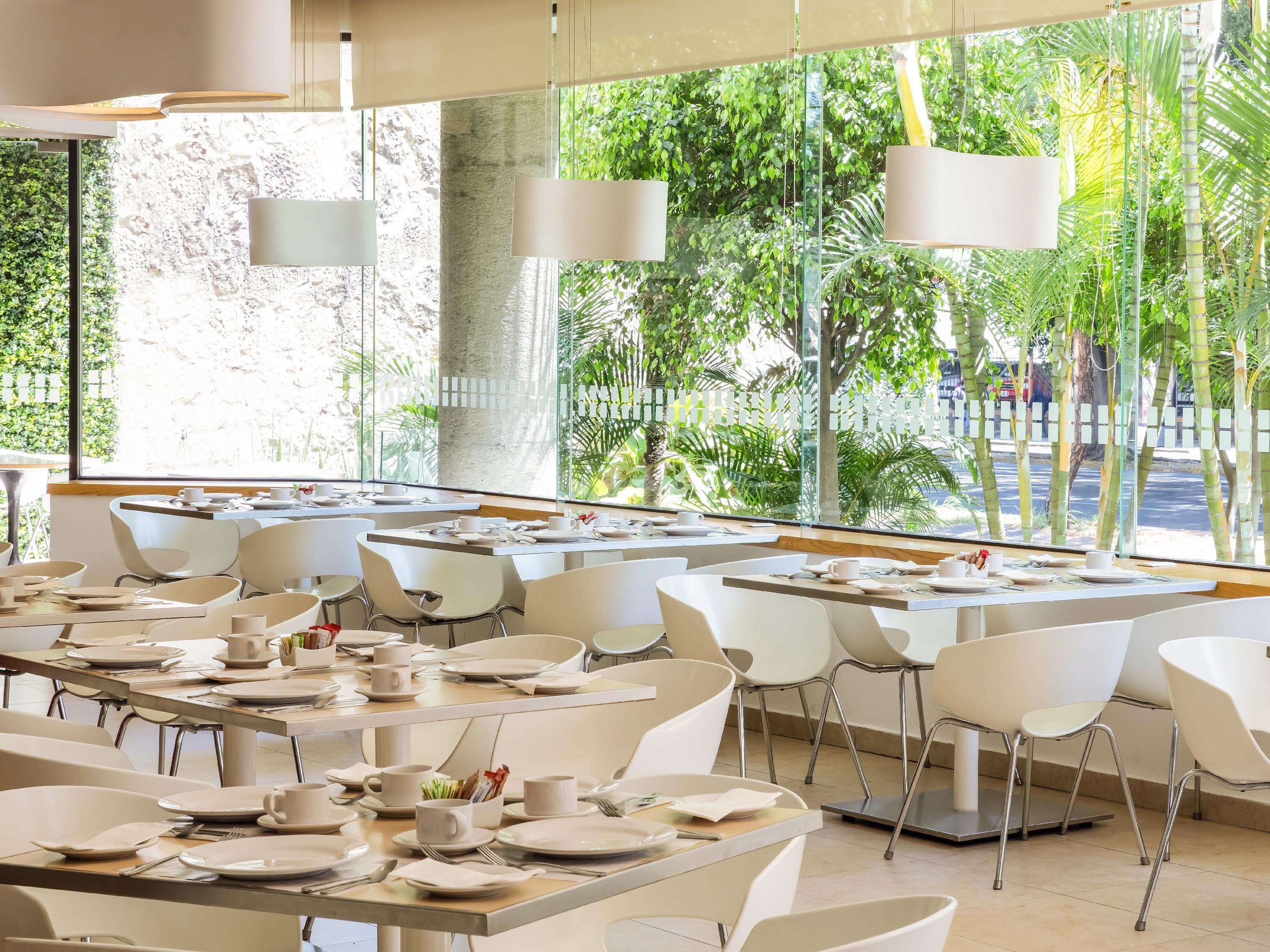 Fiesta Inn Guadalajara Aeropuerto Las Pintas Eksteriør billede