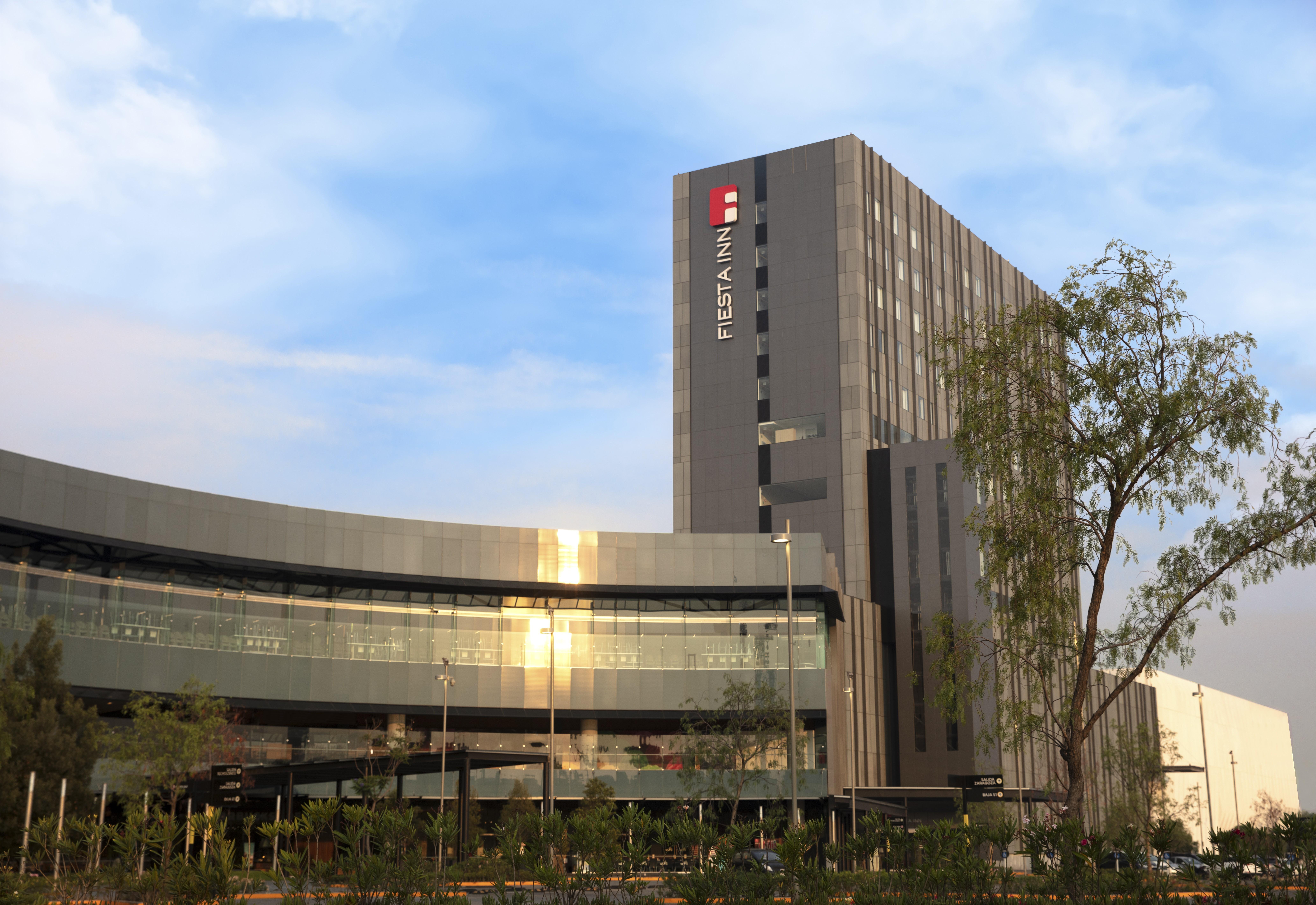 Fiesta Inn Guadalajara Aeropuerto Las Pintas Eksteriør billede